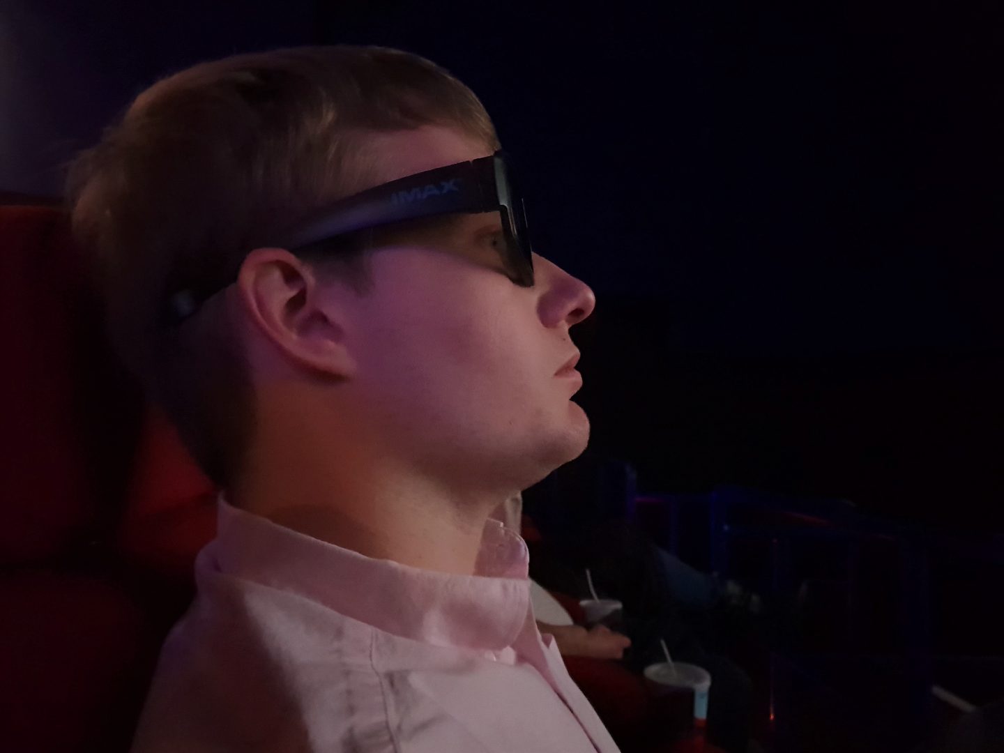 Watching Fantastic Beasts 2 The Crimes of Grindelwald through 3D IMAX glasses