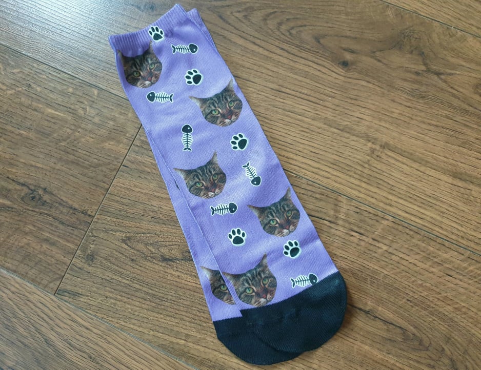 Cat face personalised pet socks from Printster